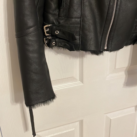 Fox collar shearling jacket - Picture 3 of 16